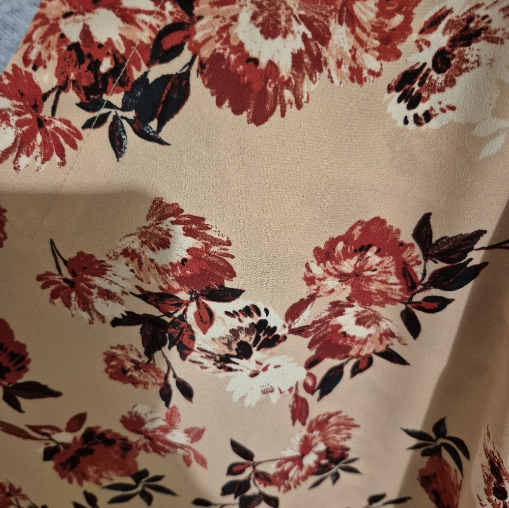 Pink Floral Blouse - Picture 2 of 4